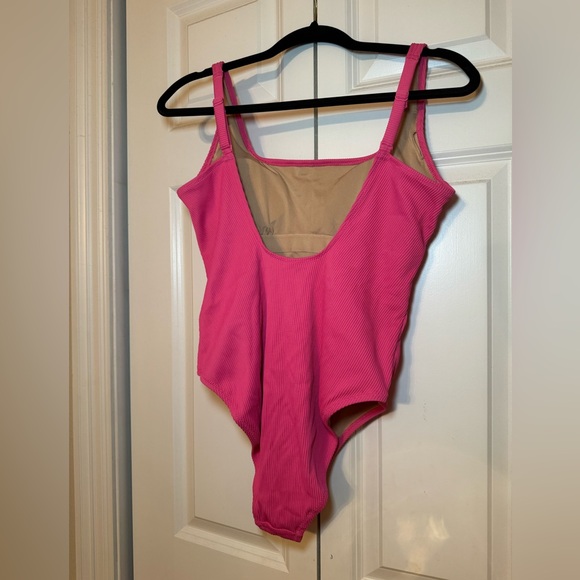 Old navy brand ribbed pink one piece size large - Picture 4 of 6